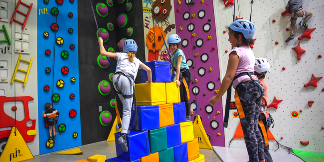 Climb Up à Brest : la plus grande salle d'escalade enfants et ados 